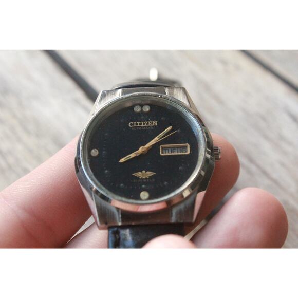 Vintage 1987 Citizen Automatic Mens Silver Watch W/daydate & Gold accents - Picture 5 of 8